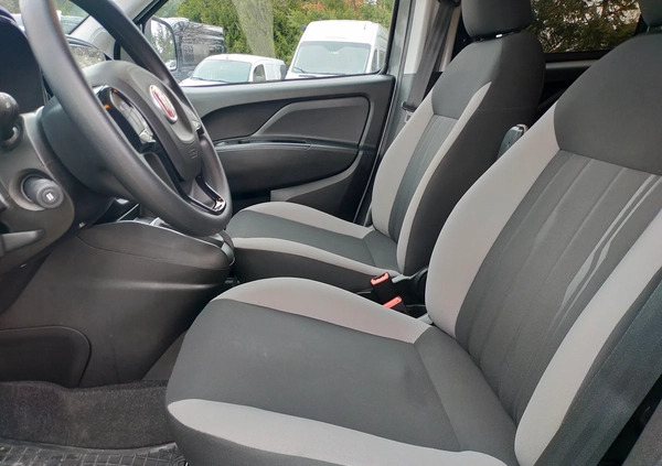 Fiat Doblo cena 106887 przebieg: 34604, rok produkcji 2022 z Gliwice małe 379